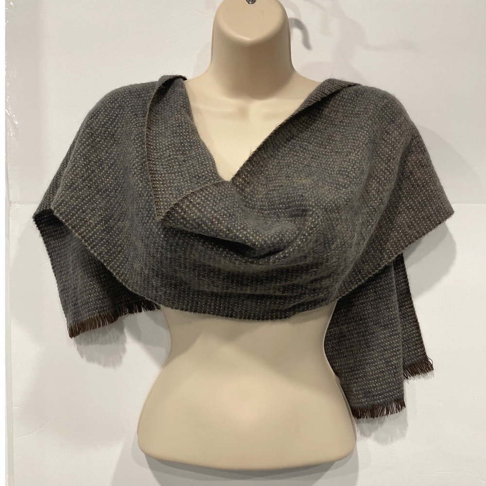 COURTELLE Made in France Women Grey Speckled Acrylic Scarf Fringe Classic  Trim